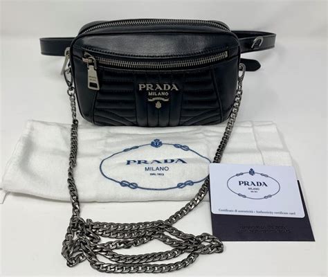 prada pelliccia marsupio|Marsupio in Re.